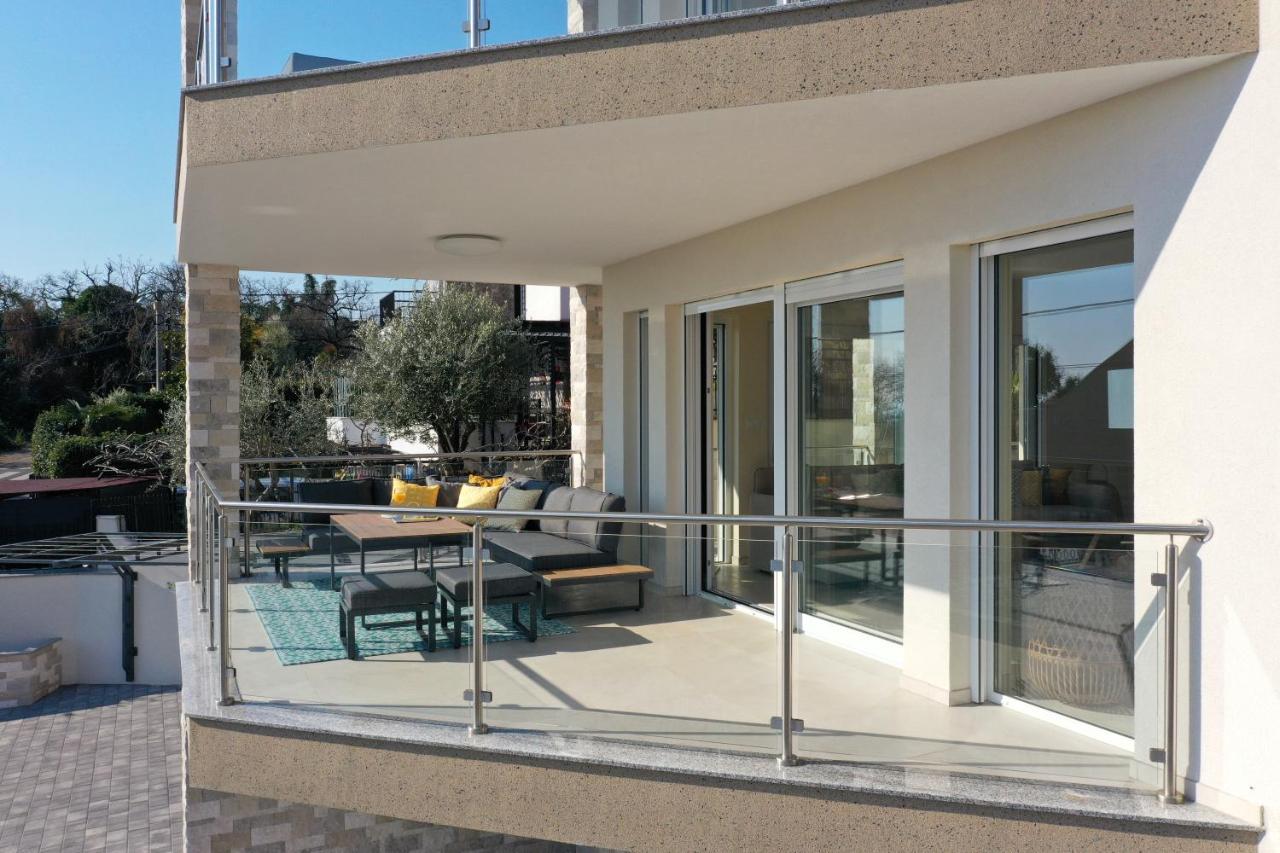 Villa Sunny Icici- Apartment Sun מראה חיצוני תמונה